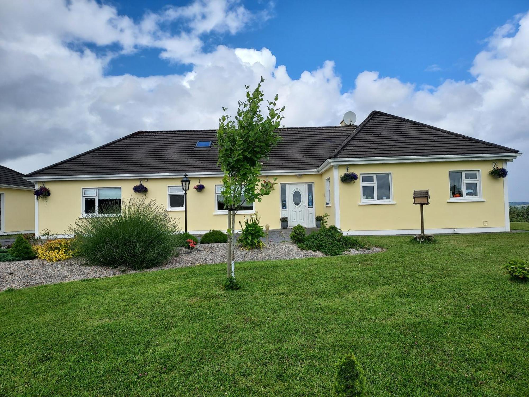 Tullaleagan Guesthouse Oughterard Esterno foto